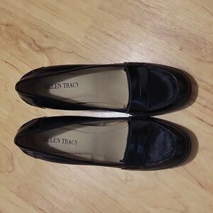 Ellen Tracy Black heels